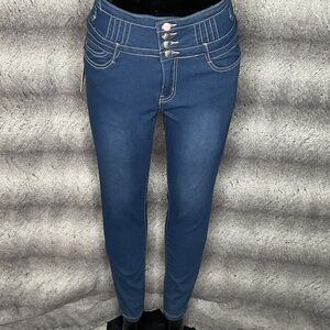 H&Y Women's Blue High-Waisted Jeans